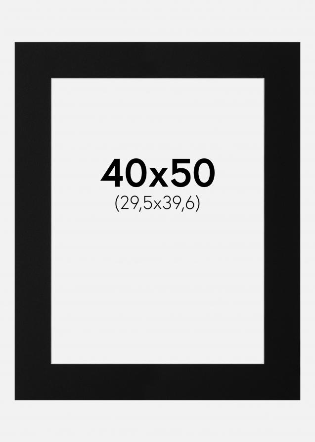 Passepartout Svart Standard (Vit kärna) 40x50 cm (29,5x39,6)