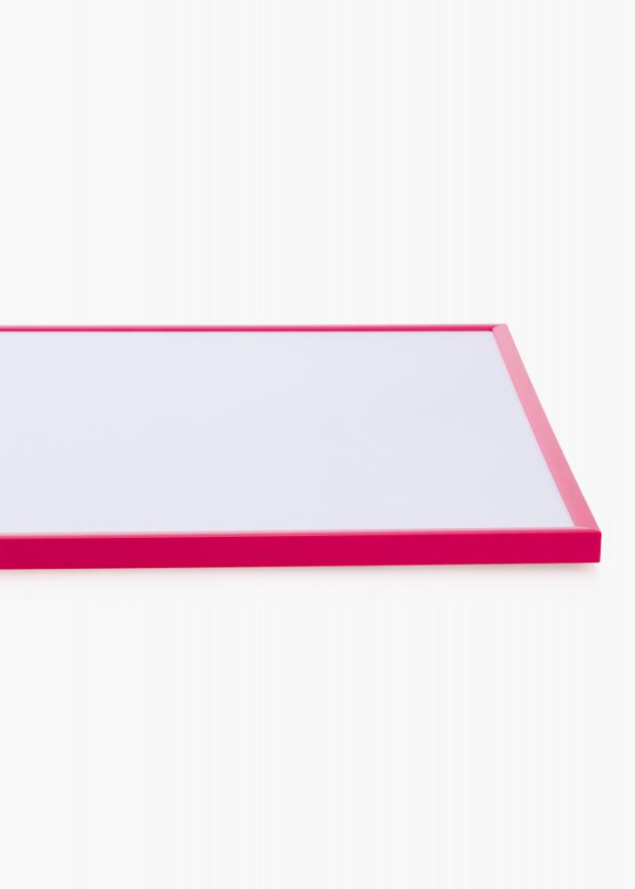 Ram New Lifestyle Hot Pink 70x100 cm - Passepartout Vit 59,4x84 cm (A1)