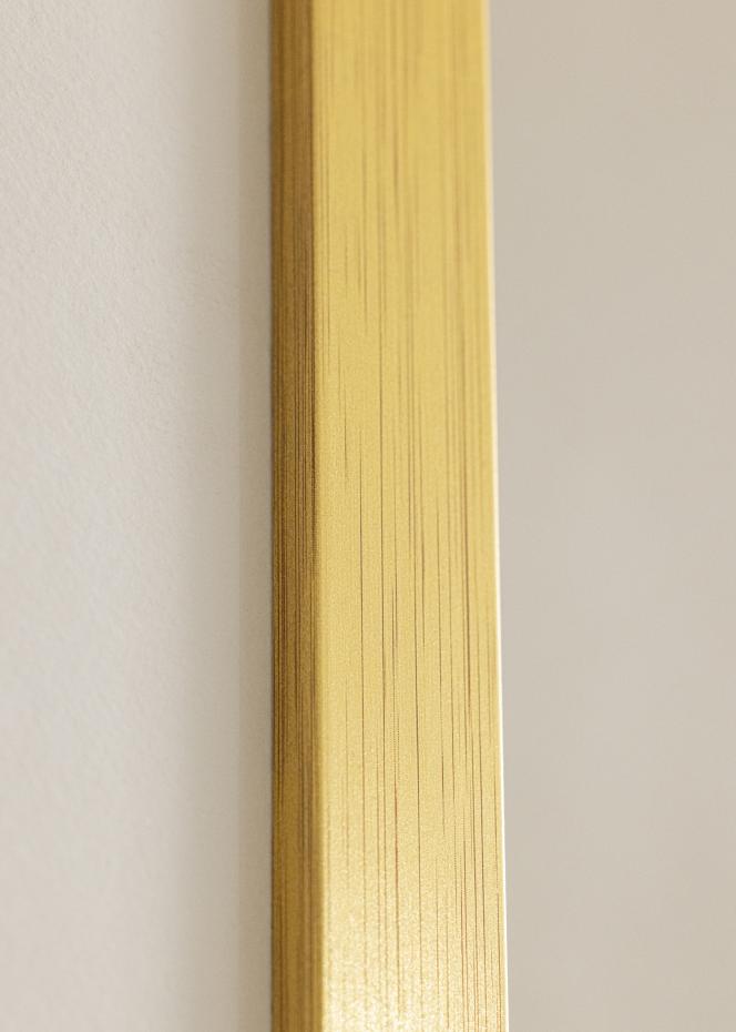 Ram Gold Wood 70x70 cm