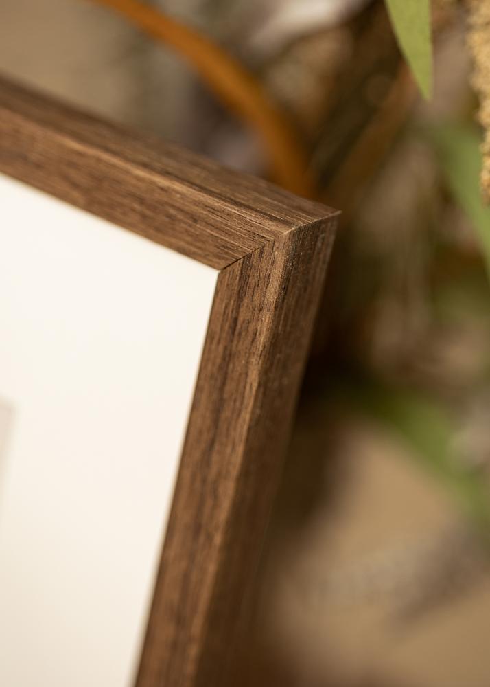 Ram Ares Valnöt 28x35 cm - Passepartout Vit 18x25 cm