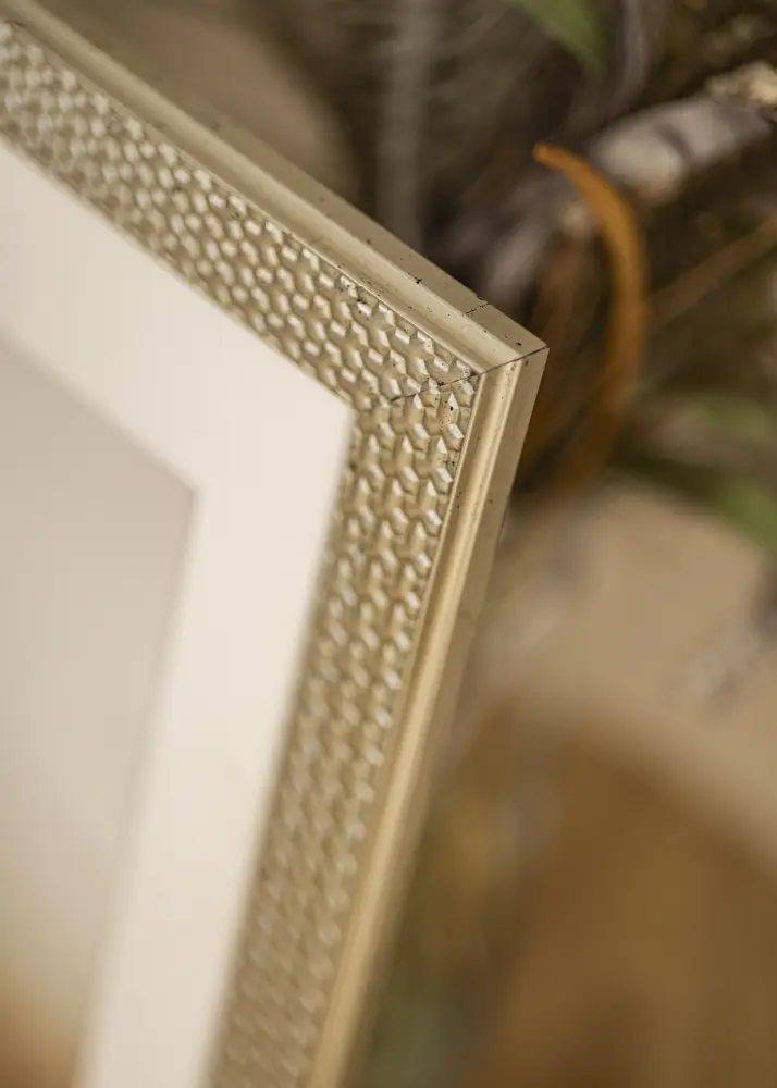 Ram Grace Silver 40x50 cm - Passepartout Vit 28x38 cm