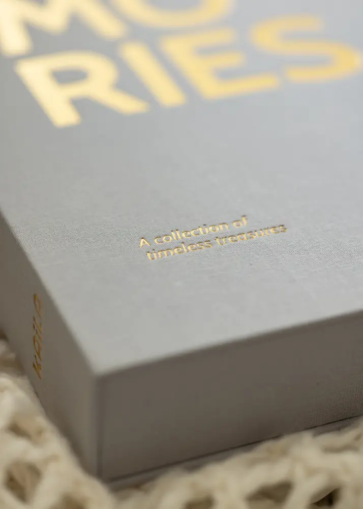 KAILA MEMORIES Grey XL - Coffee Table Photo Album - 60 Bilder i 10x15 cm