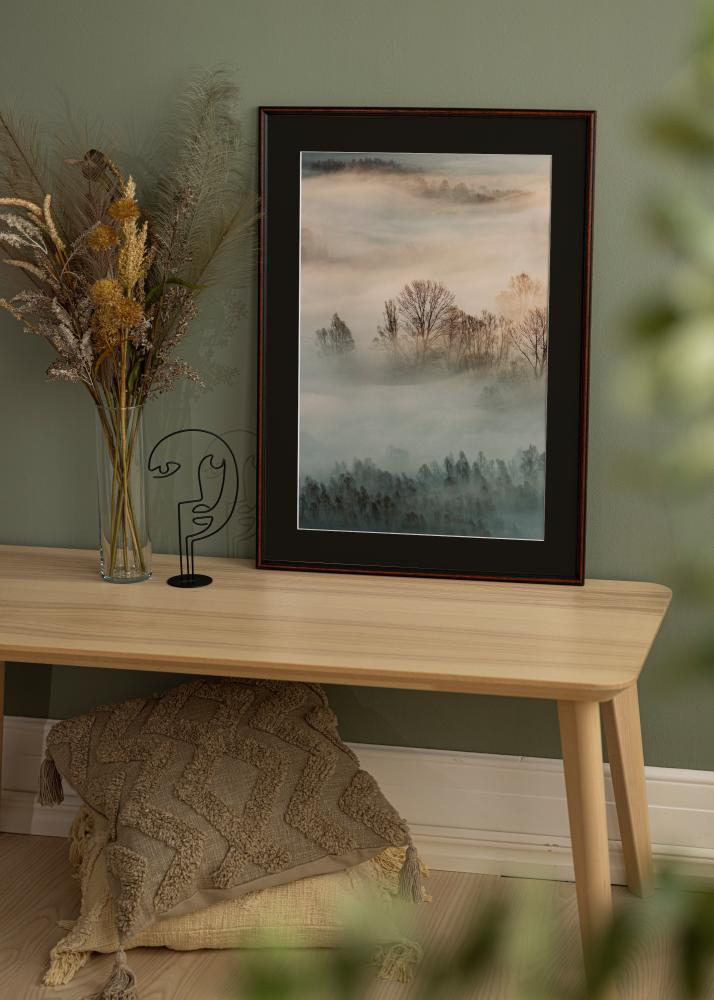 Ram Horndal Valnöt 18x24 cm - Passepartout Svart 13x18 cm