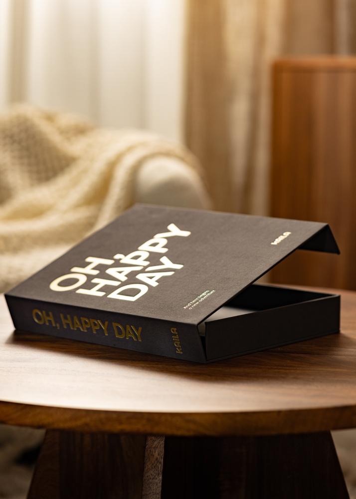 KAILA OH HAPPY DAY Black - Coffee Table Photo Album (60 Svarta Sidor / 30 Blad)