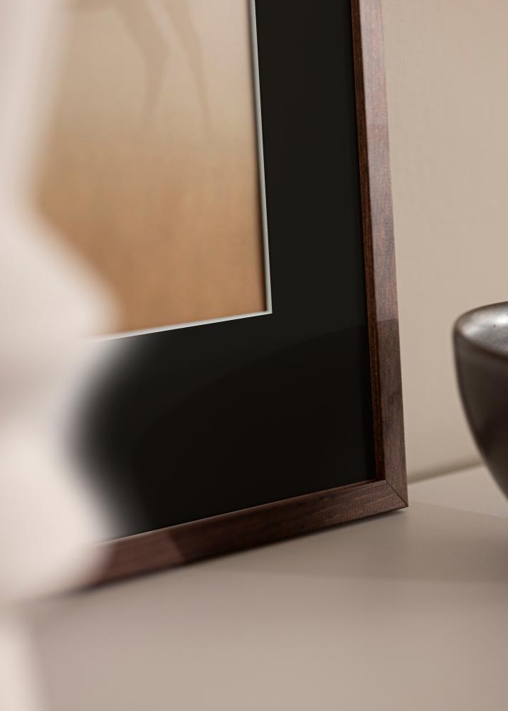 Ram Galant Valnöt 40x50 cm - Passepartout Svart 12x16 inches