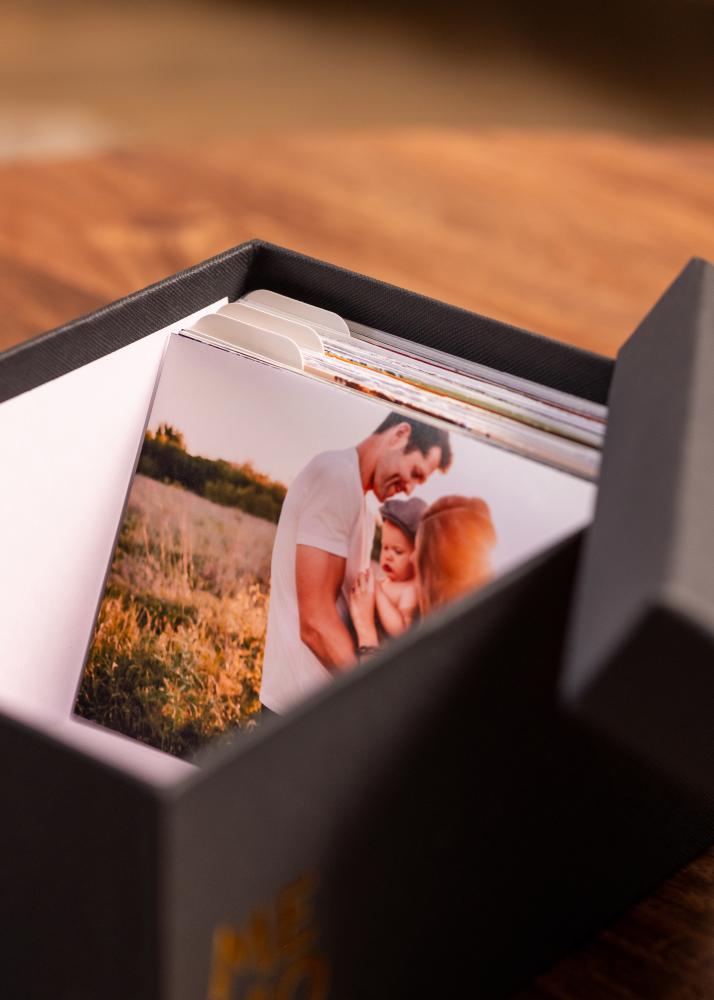 KAILA MEMORIES Fotobox (700 bilder i 10x15 cm) - Svart
