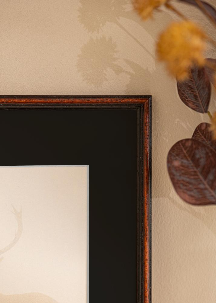 Ram Horndal Valnöt 18x24 cm - Passepartout Svart 13x18 cm