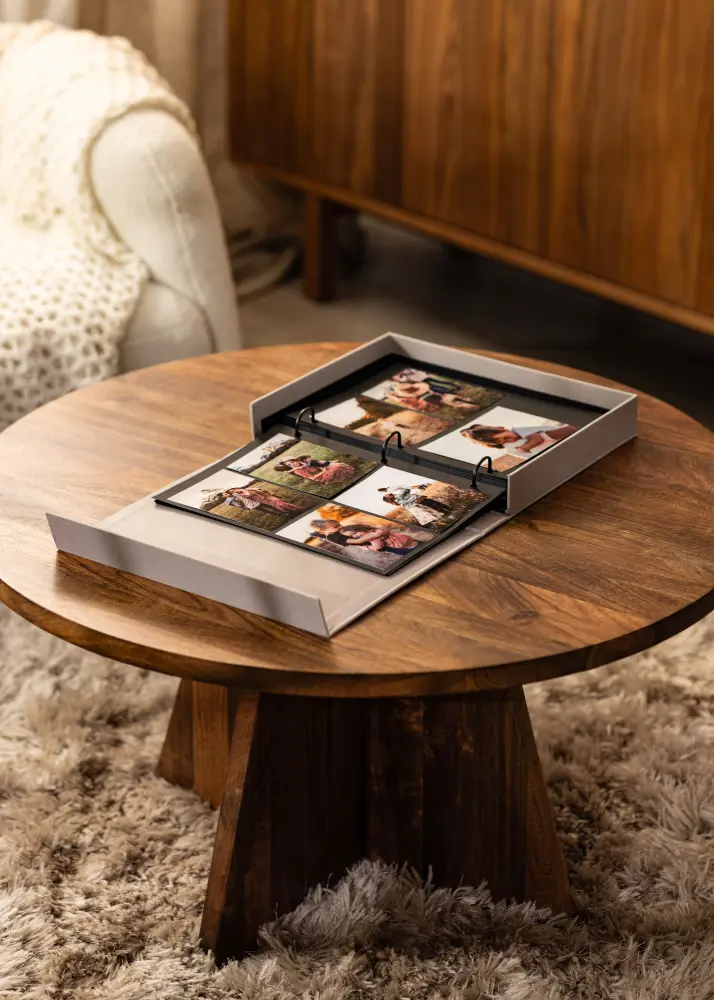 KAILA THROWBACK Grey/White - Coffee Table Photo Album (60 hojas negras)