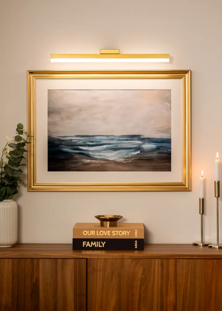 KAILA Glimmer Batteridriven Tavelbelysning 55 cm - Guld