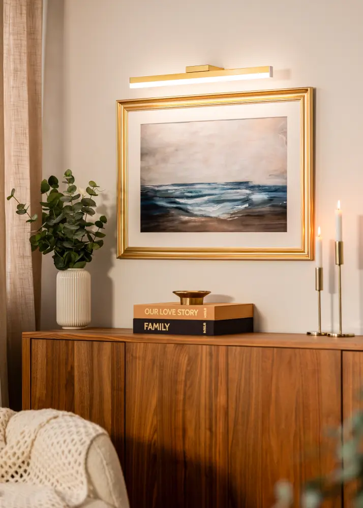 KAILA Glimmer Batteridriven Tavelbelysning 55 cm - Guld