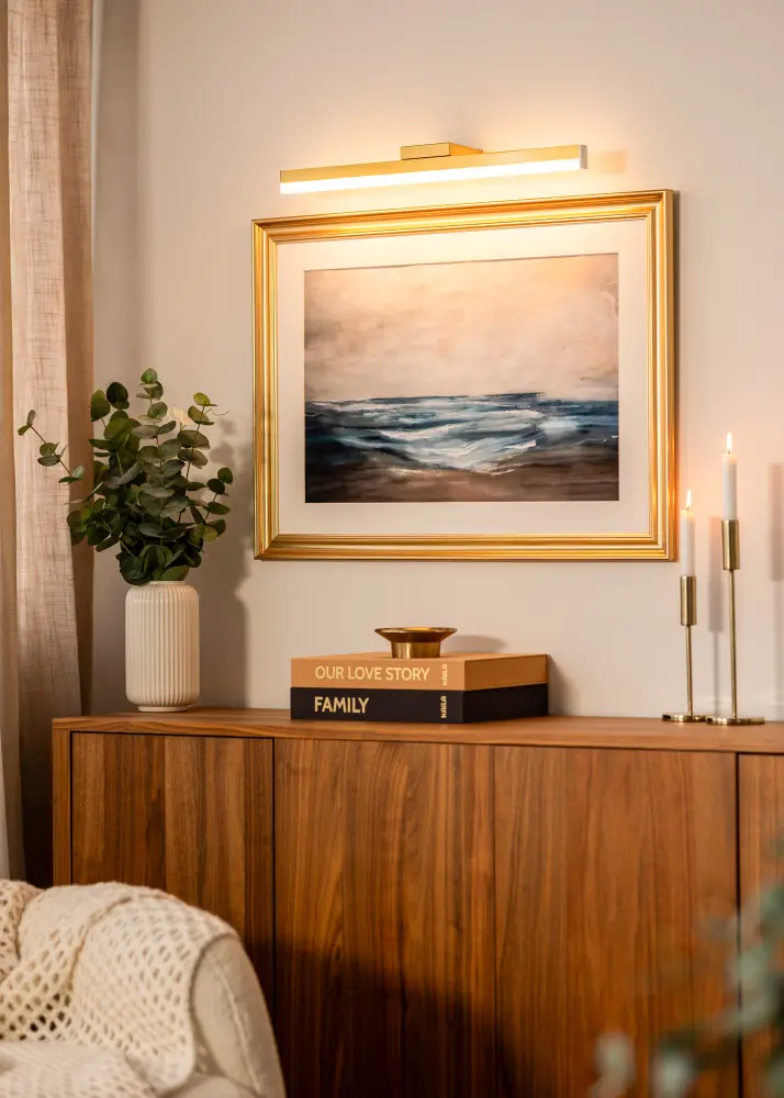 KAILA Glimmer Batteridriven Tavelbelysning 55 cm - Guld
