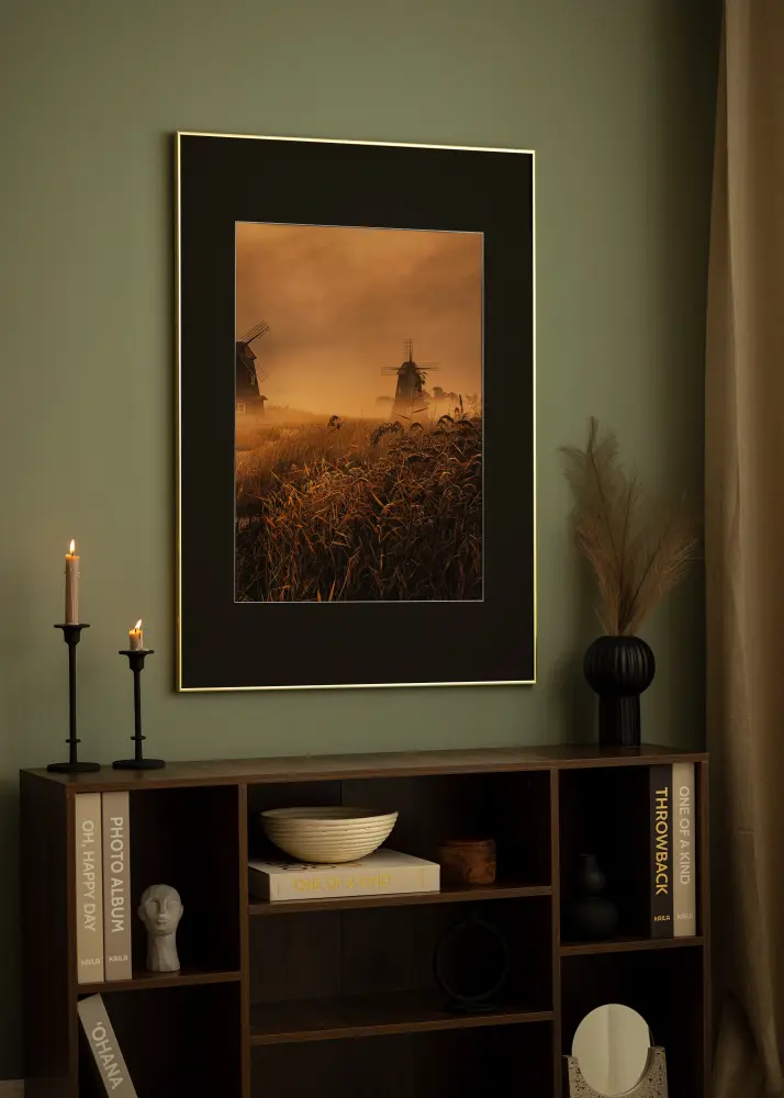 Ram Visby Blank Guld 70x100 cm - Passepartout Svart 59,4x84 cm (A1)