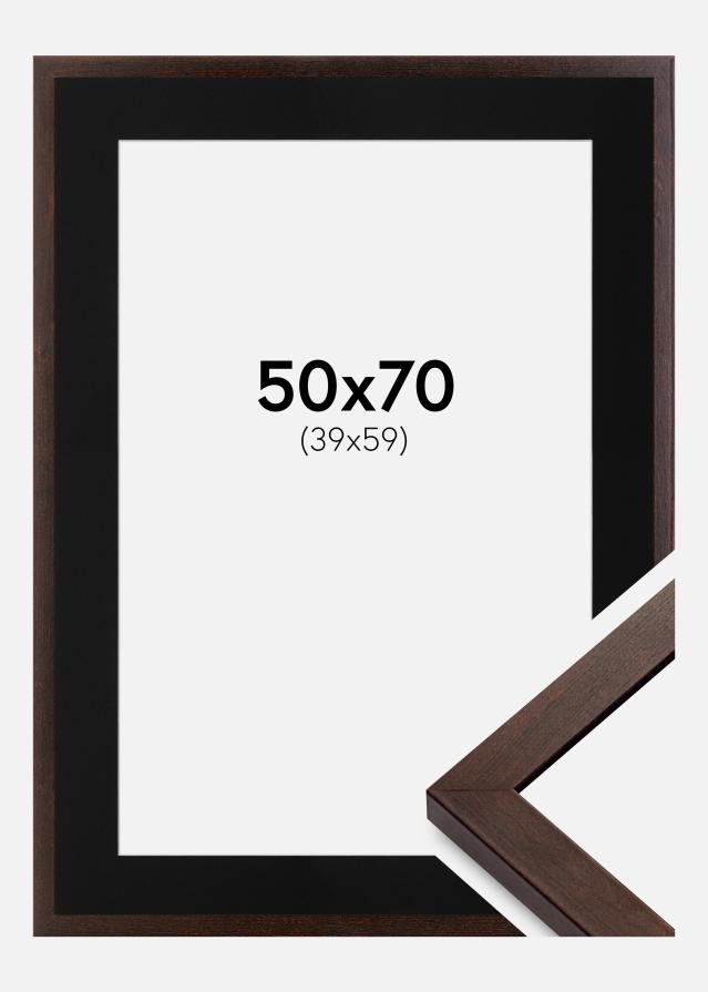 Ram Selection Valnöt 50x70 cm - Passepartout Svart 40x60 cm