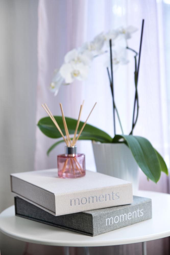 Moments Beige (30 Svarta sidor / 15 blad)