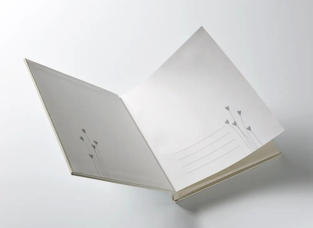 Hjärta Bröllopsalbum Vit - 28x30,5 cm (50 Vita sidor / 25 blad)
