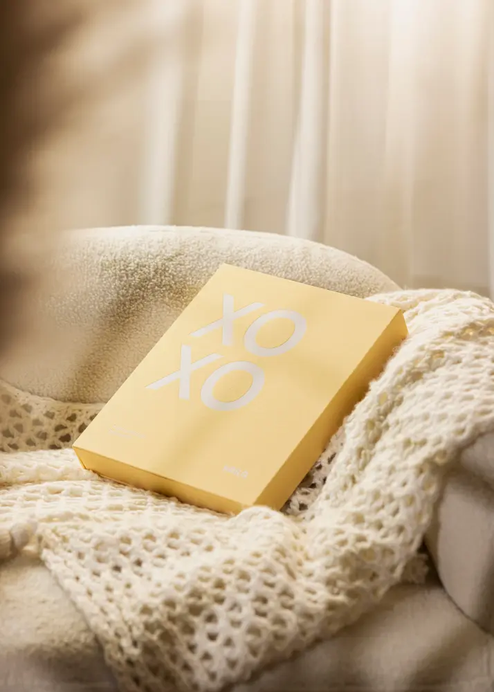 KAILA XOXO Yellow - Coffee Table Photo Album (60 Svarta Sidor / 30 Blad)