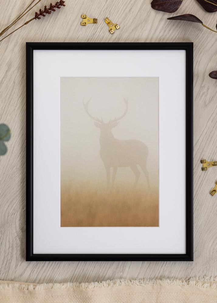 Ram Newline Svart 30x40 cm