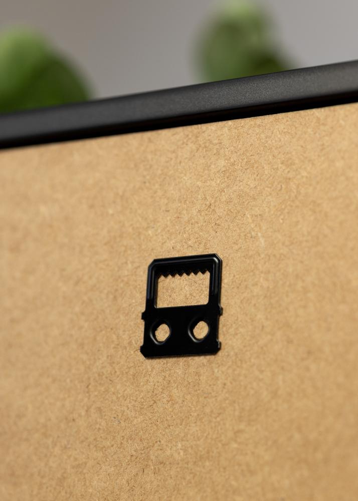 Ram Newline Svart 30x40 cm