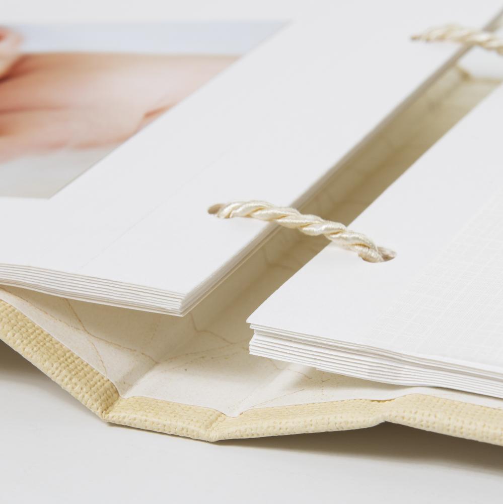 Babyalbum Bambini Creme - 23,5x16 cm (40 Vita sidor / 20 blad)