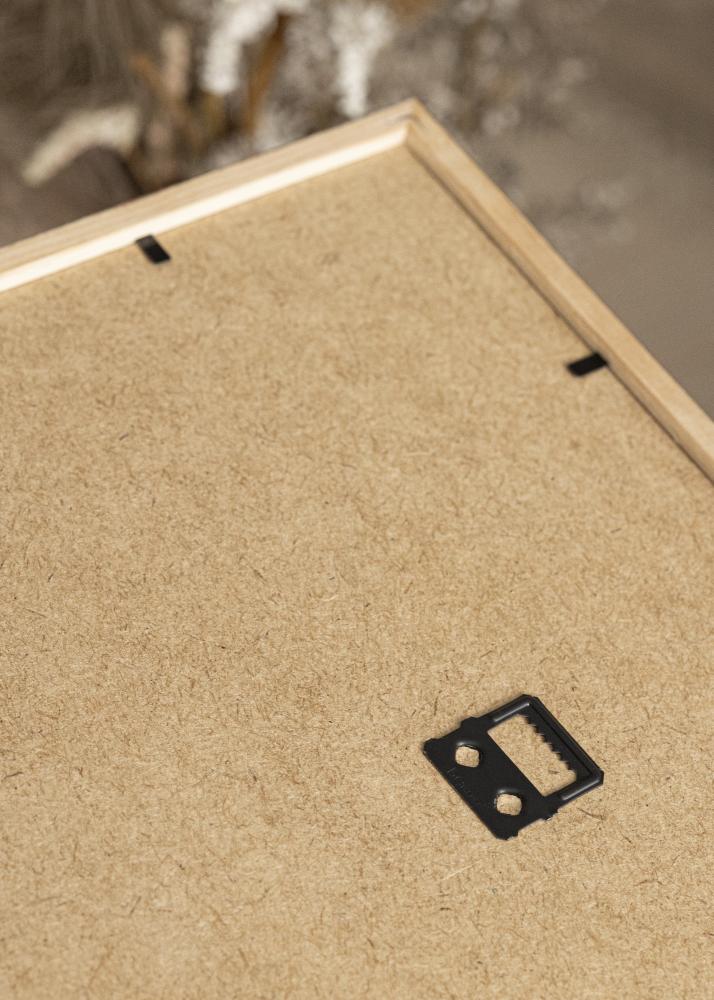 Ram Galant Valnöt 50x70 cm - Passepartout Svart 33x56 cm