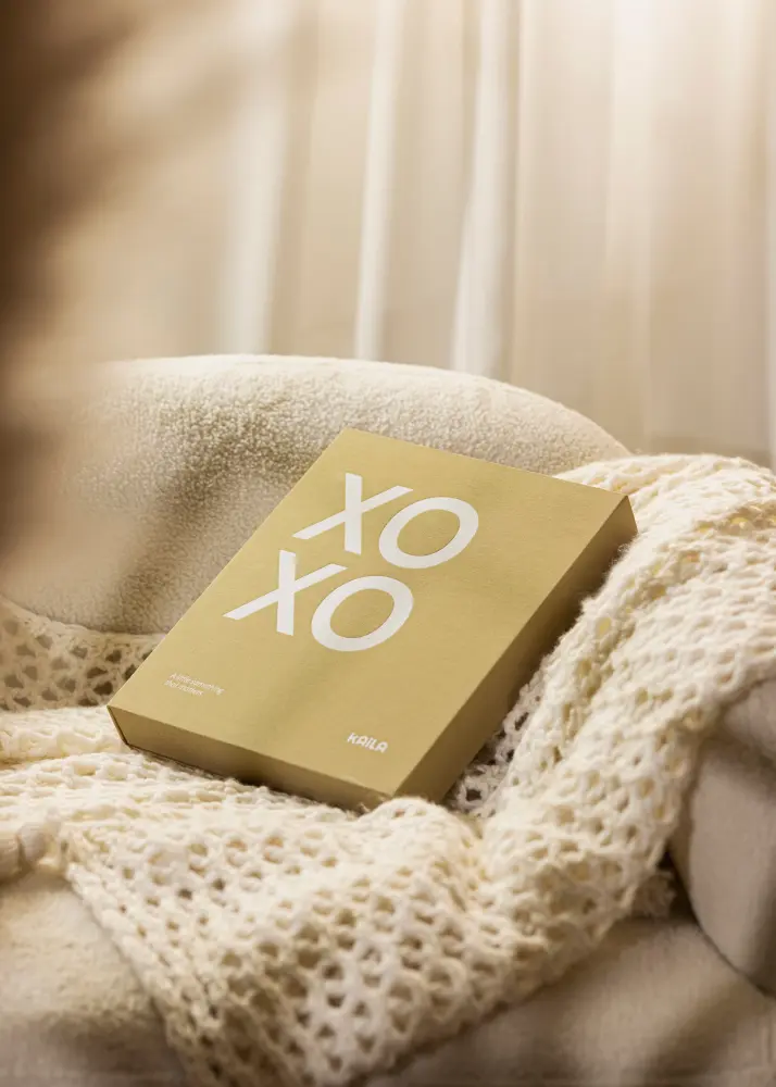 KAILA XOXO Vanilla - Coffee Table Photo Album (60 Svarta Sidor / 30 Blad)