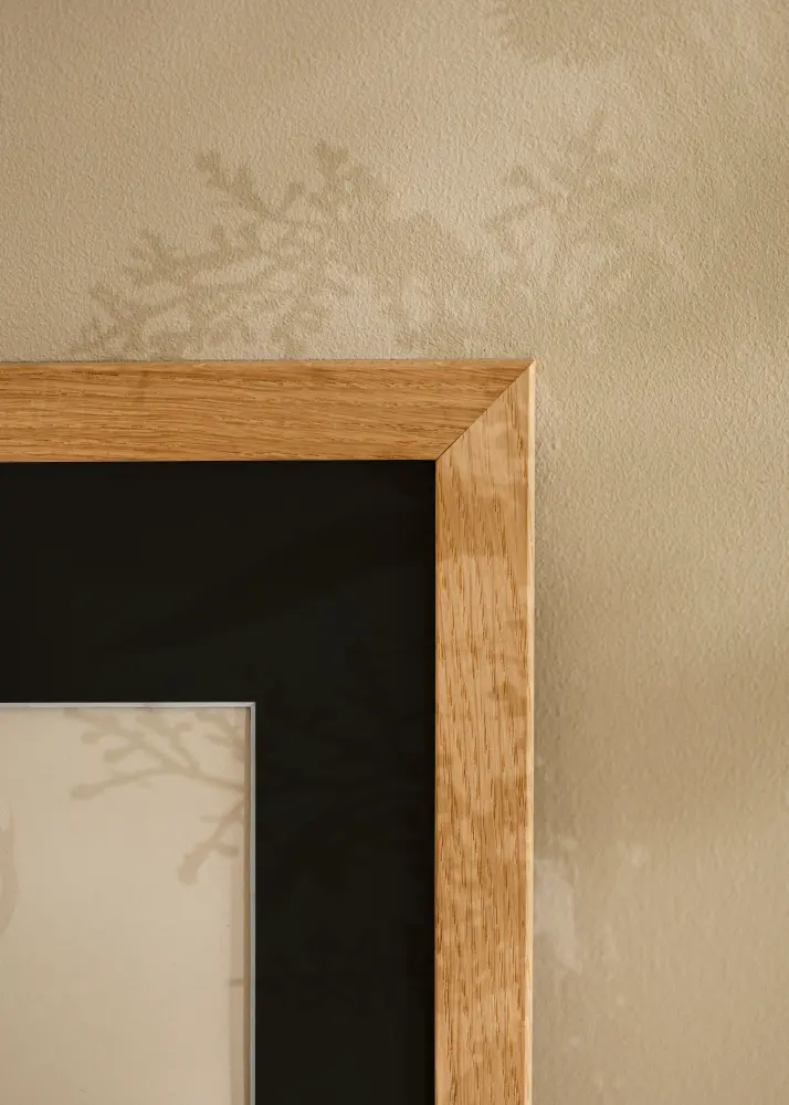 Ram Trendline Ek 42x59,4 cm (A2) - Passepartout Svart 25x38 cm