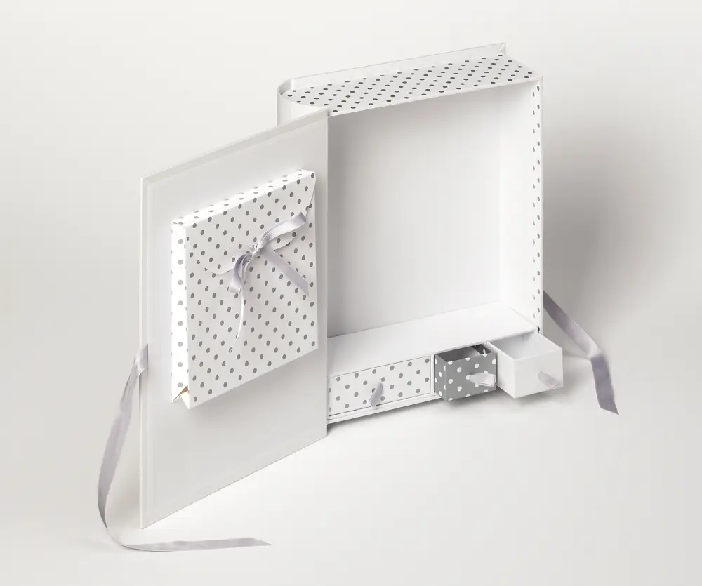 Little Foot Babybox Gråvit
