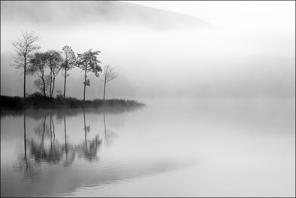Mysterious Lake - 50x70 cm Poster