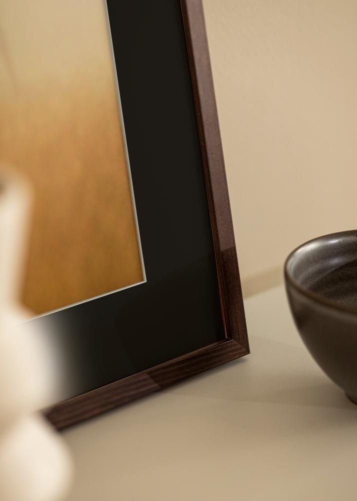 Ram E-Line Valnöt 30x40 cm - Passepartout Svart 21x29,7 cm (A4)