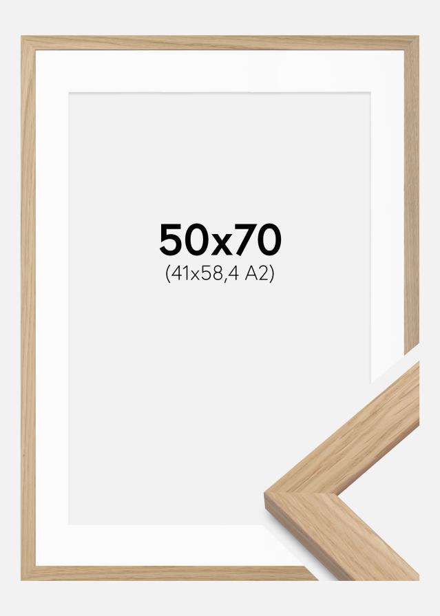 Ram Oak Wood 50x70 cm - Passepartout Vit 42x59,4 cm (A2)