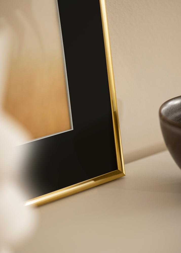 Ram Victoria Guld 30x40 cm - Passepartout Svart 20x28 cm