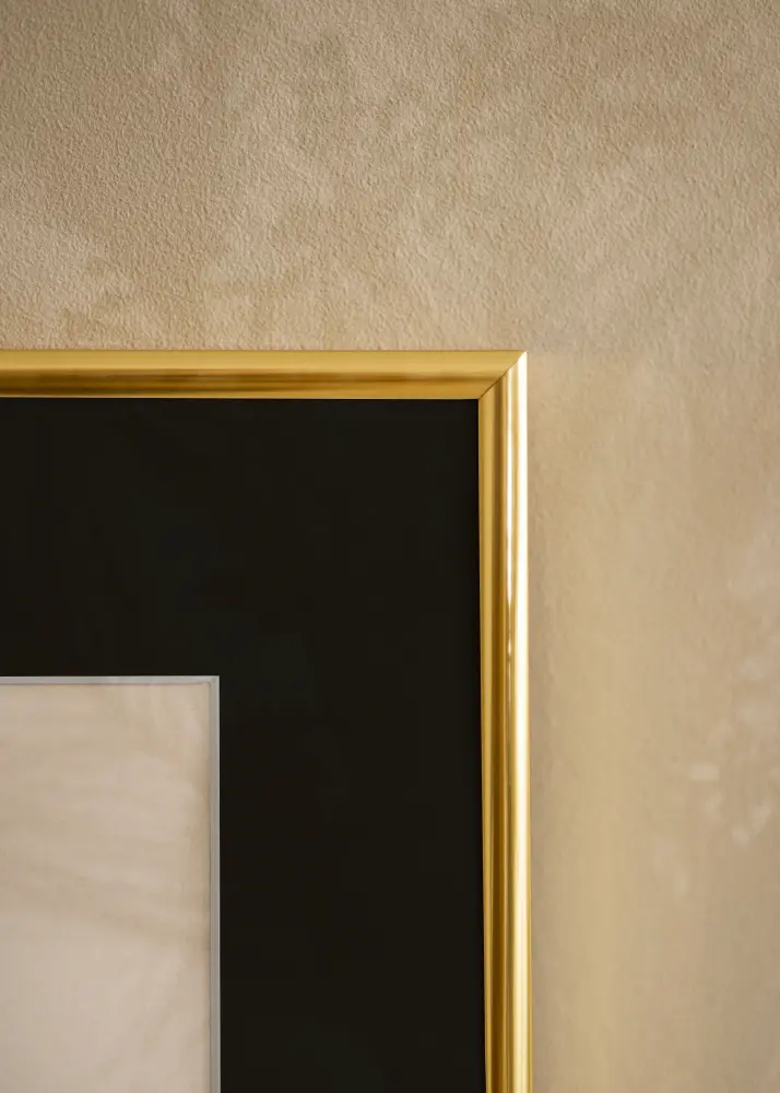 Ram Victoria Guld 70x100 cm - Passepartout Svart 59,4x84 cm (A1)
