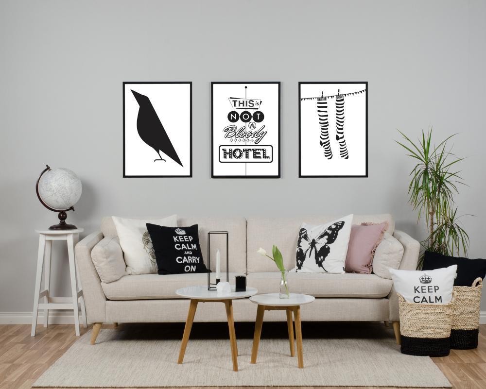 One Must Dash - The only way is up - 50x70 cm Poster