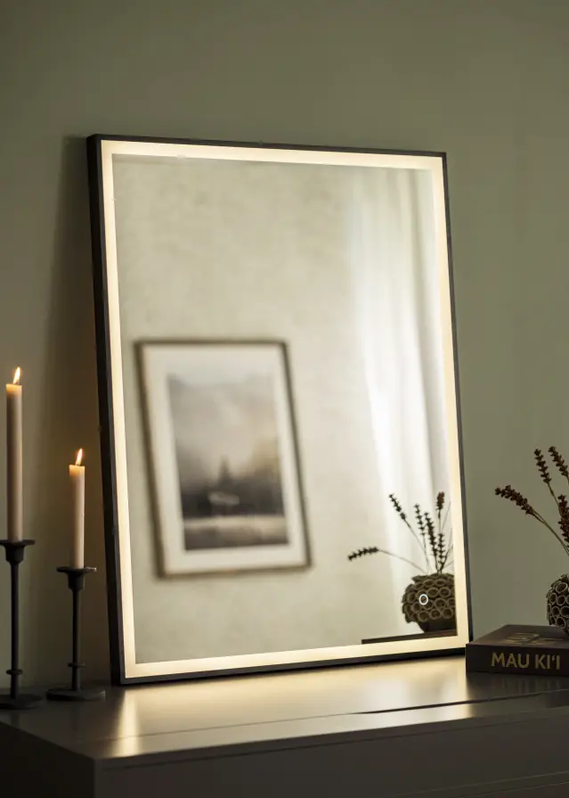 KAILA Spegel Corners LED 70x90 cm