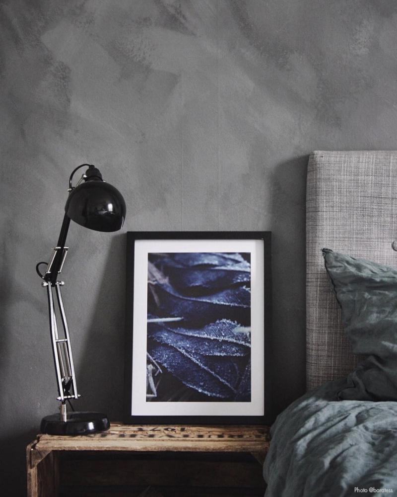 One Must Dash - Frost - 30x40 cm Poster