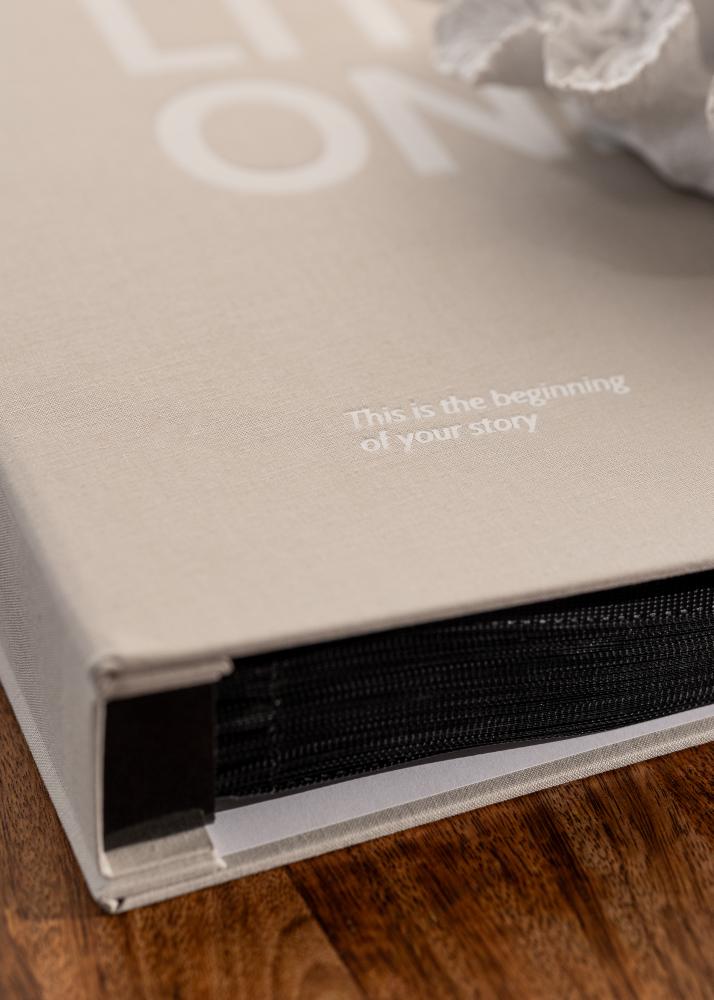 KAILA Fotoalbum HI LITTLE ONE Grå - 600 bilder i 10x15 cm