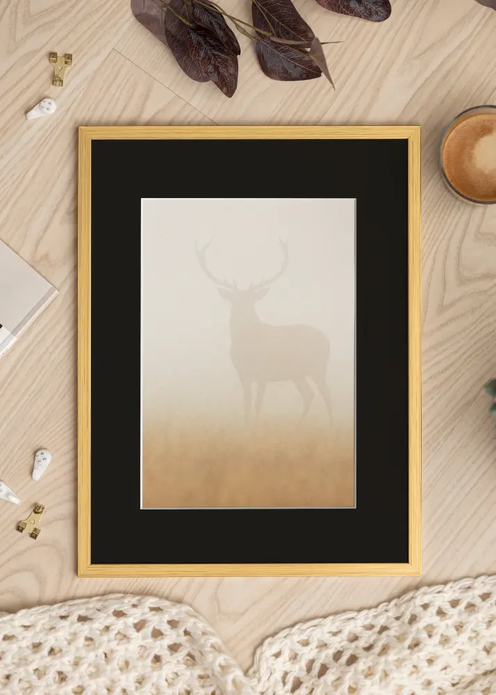 Ram Edsbyn Guld 30x40 cm - Passepartout Svart 18x27 cm
