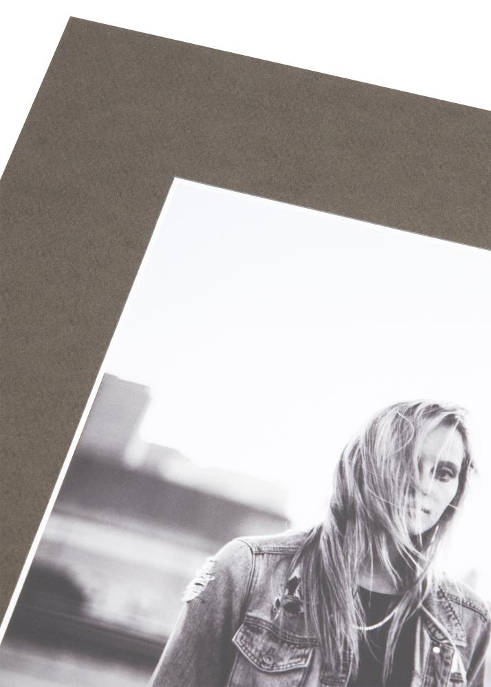 Måttbeställd Brun Passepartout