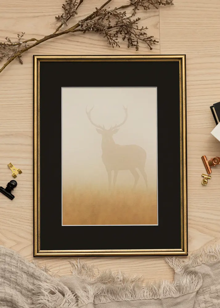Ram Horndal Guld 30x40 cm - Passepartout Svart 21x29,7 cm (A4)