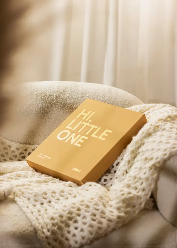 KAILA HI LITTLE ONE Manilla - Coffee Table Photo Album (60 Svarta Sidor)